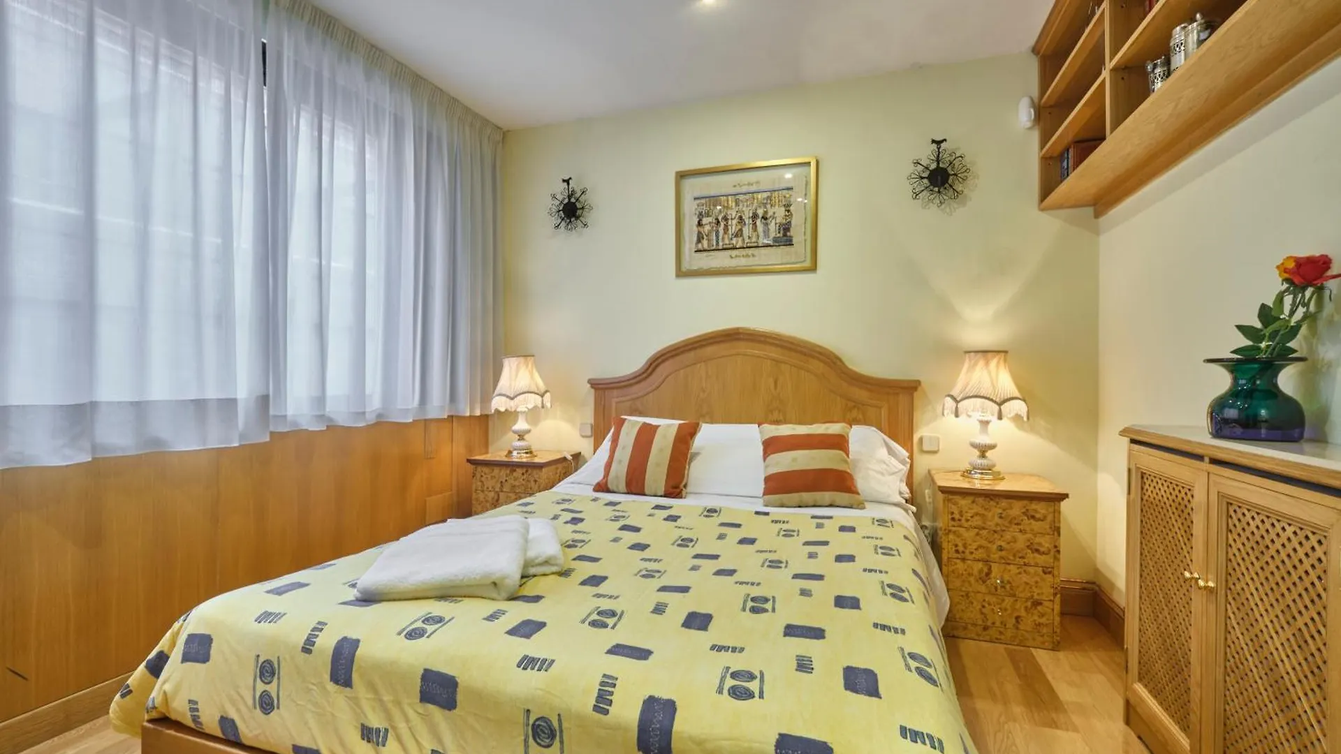 Apartamentos Carlos Madrid