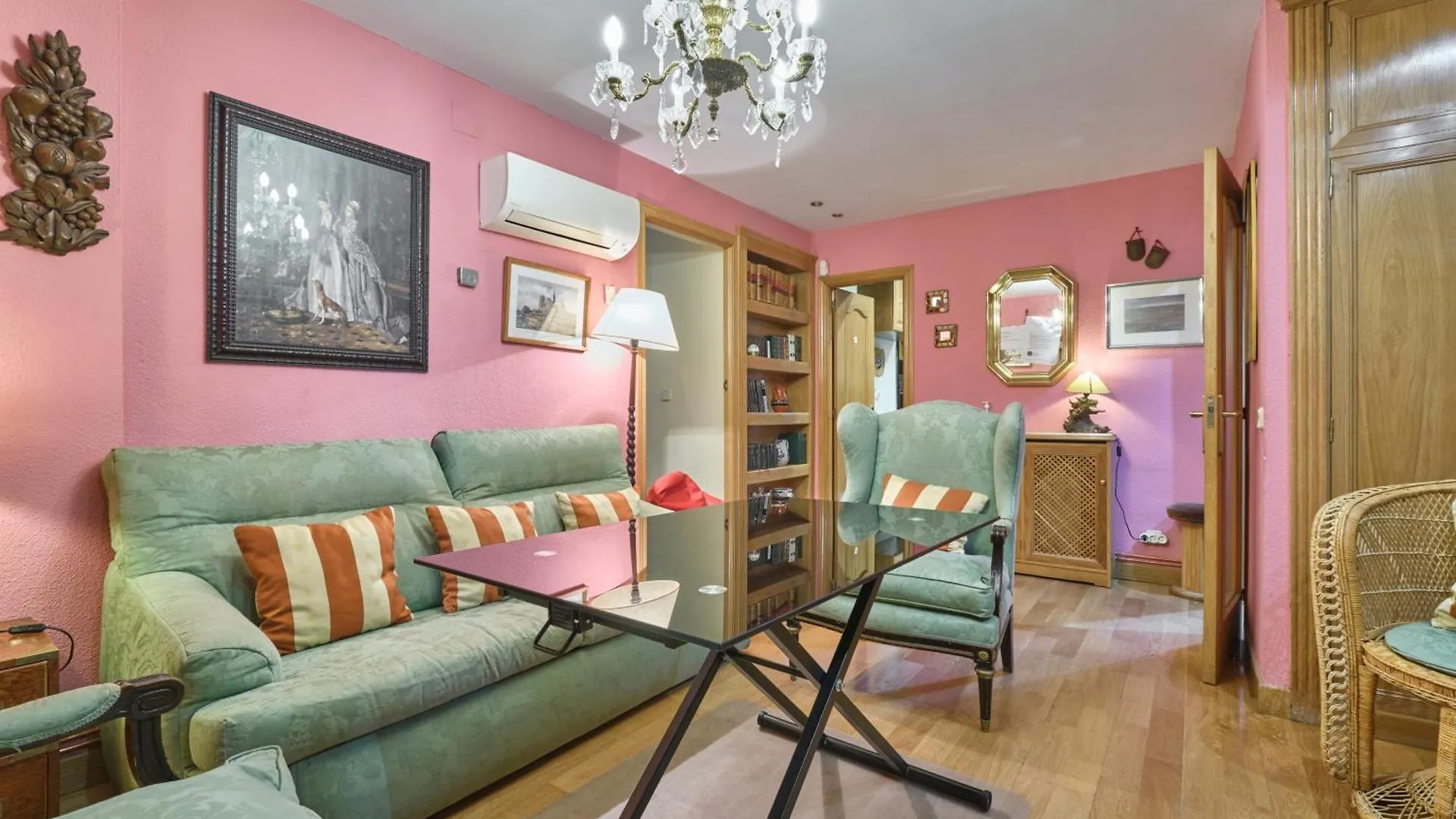 Apartamentos Carlos Madrid
