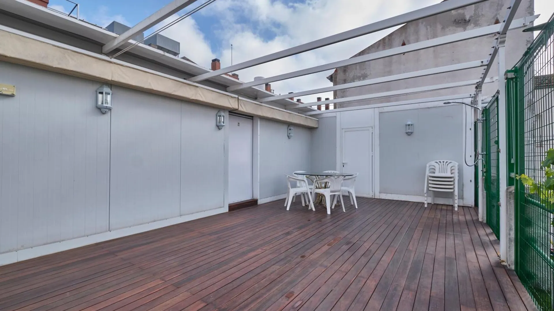 Apartamentos Carlos Madrid 0*,